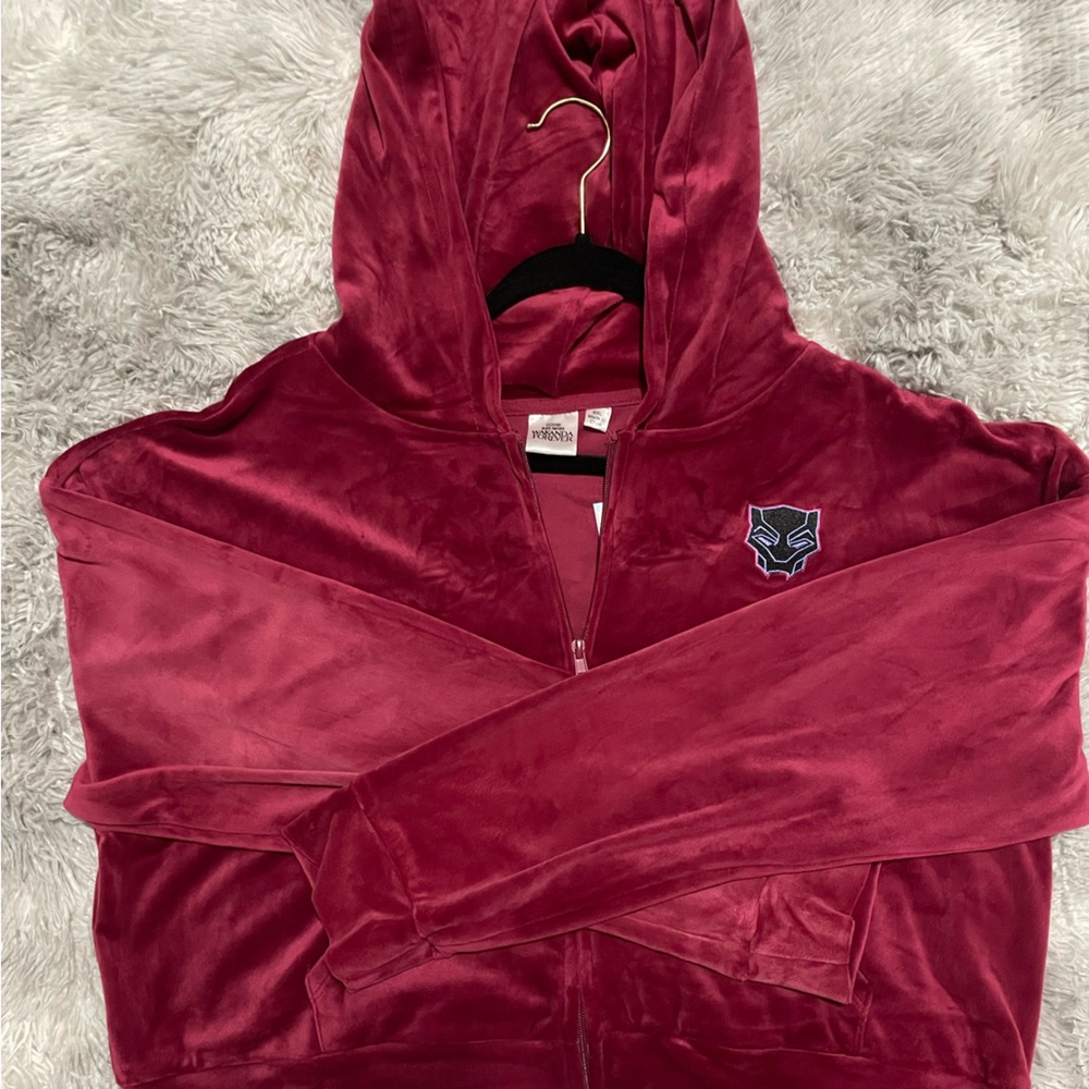 Women's Velvet Black Panther Wakanda Forever crop Top hoodie